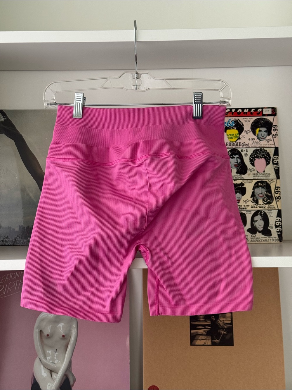 ALO Seamless Rib Bike Shorts In Paradise Pink - Picture 6 of 7